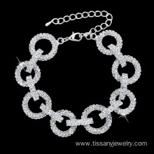 Jingling wedding bracelets and classic design